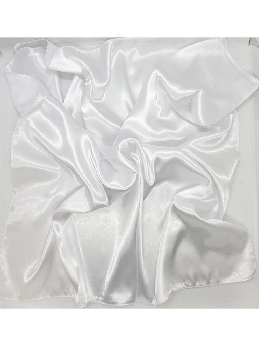 Unbranded ✨elegant bandana
